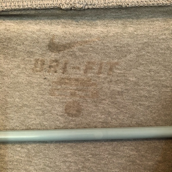 Grey Nike tshirt - Picture 2 of 3